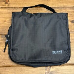 Duluth Trading Co Black Toiletry Bag with Hand & Hanging Hook